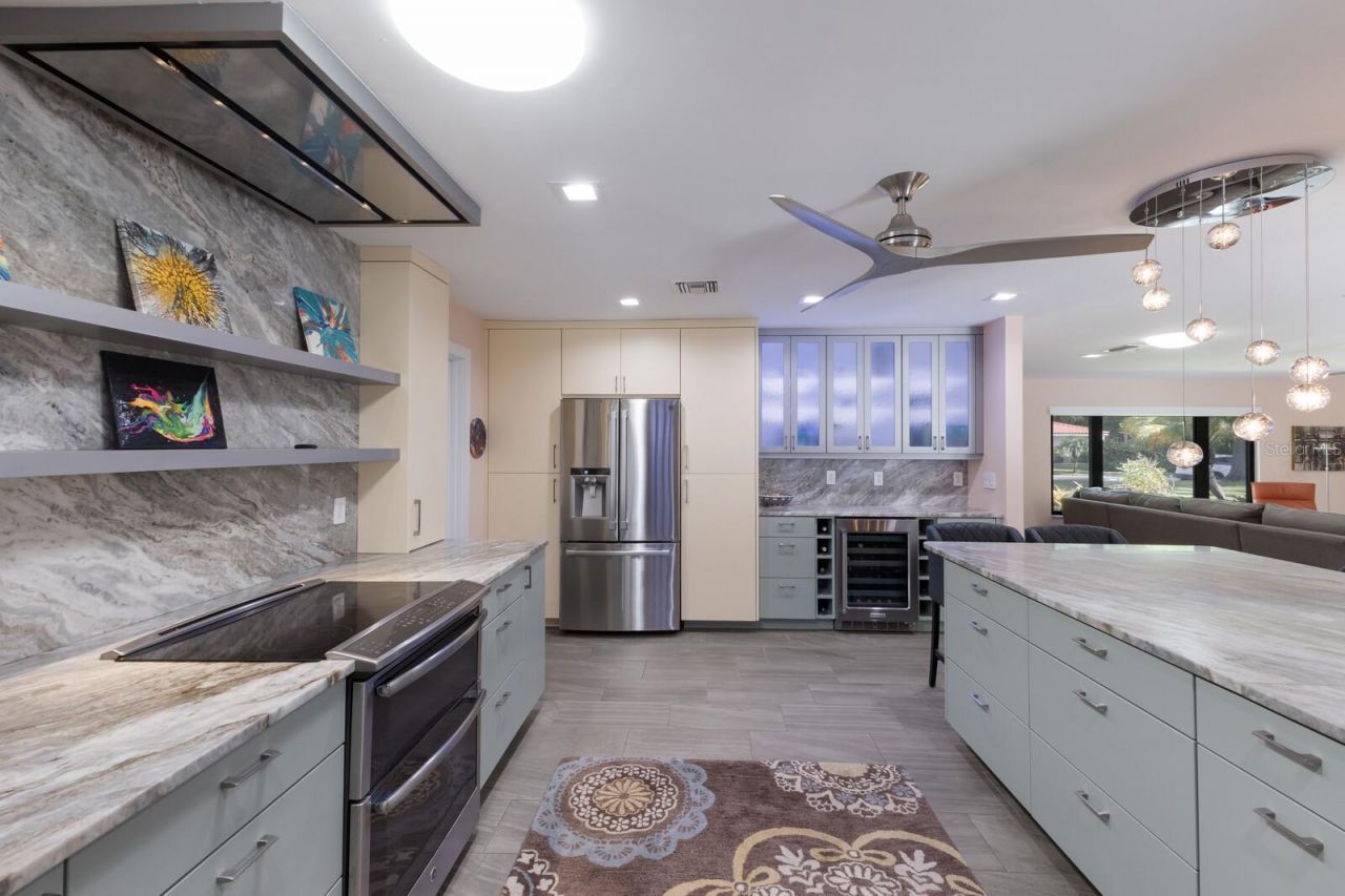 426 N Shore Drive, Sarasota, FL 34234 Photo