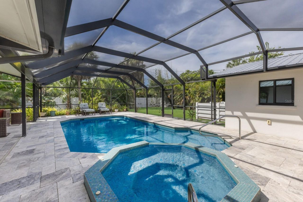 426 N Shore Drive, Sarasota, FL 34234 Photo