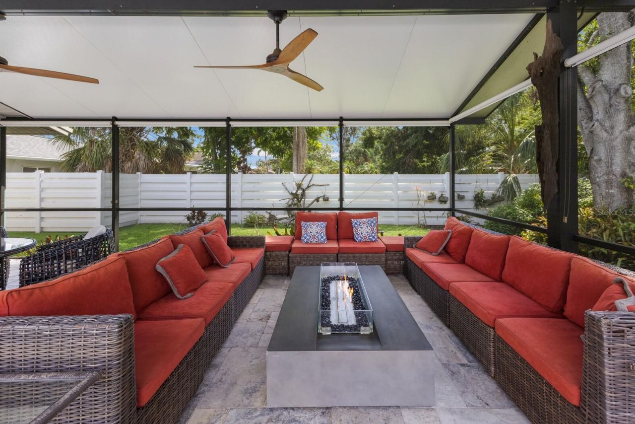 426 N Shore Drive, Sarasota, FL 34234 Photo