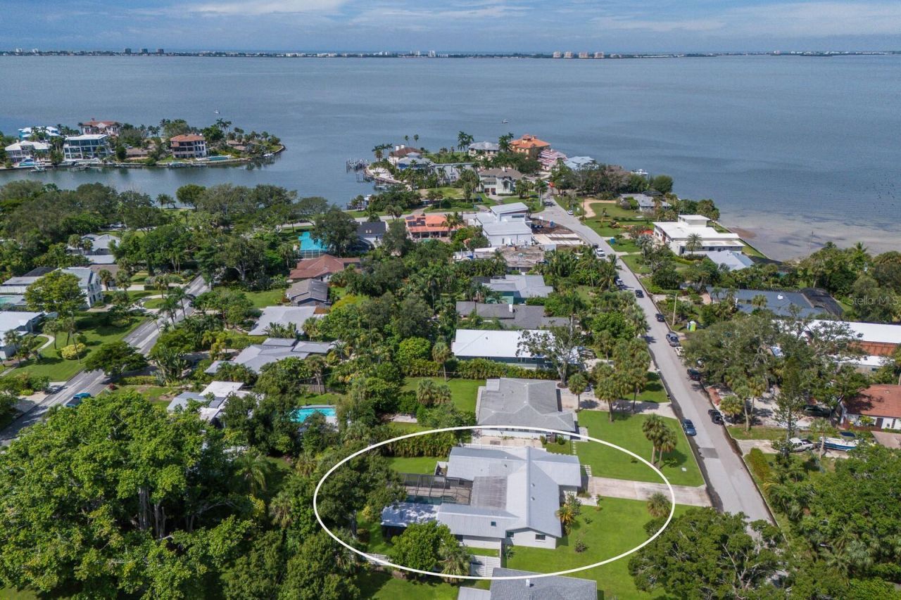 426 N Shore Drive, Sarasota, FL 34234 Photo