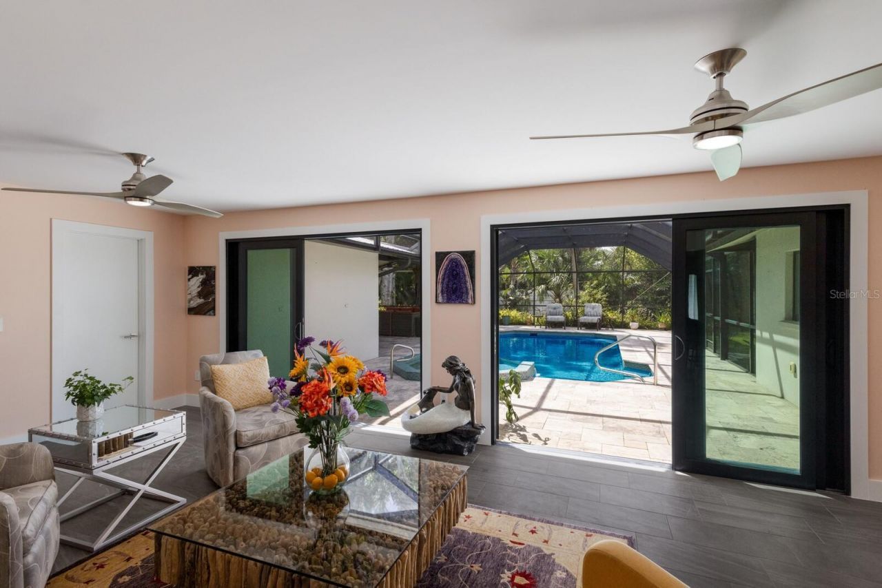 426 N Shore Drive, Sarasota, FL 34234 Photo