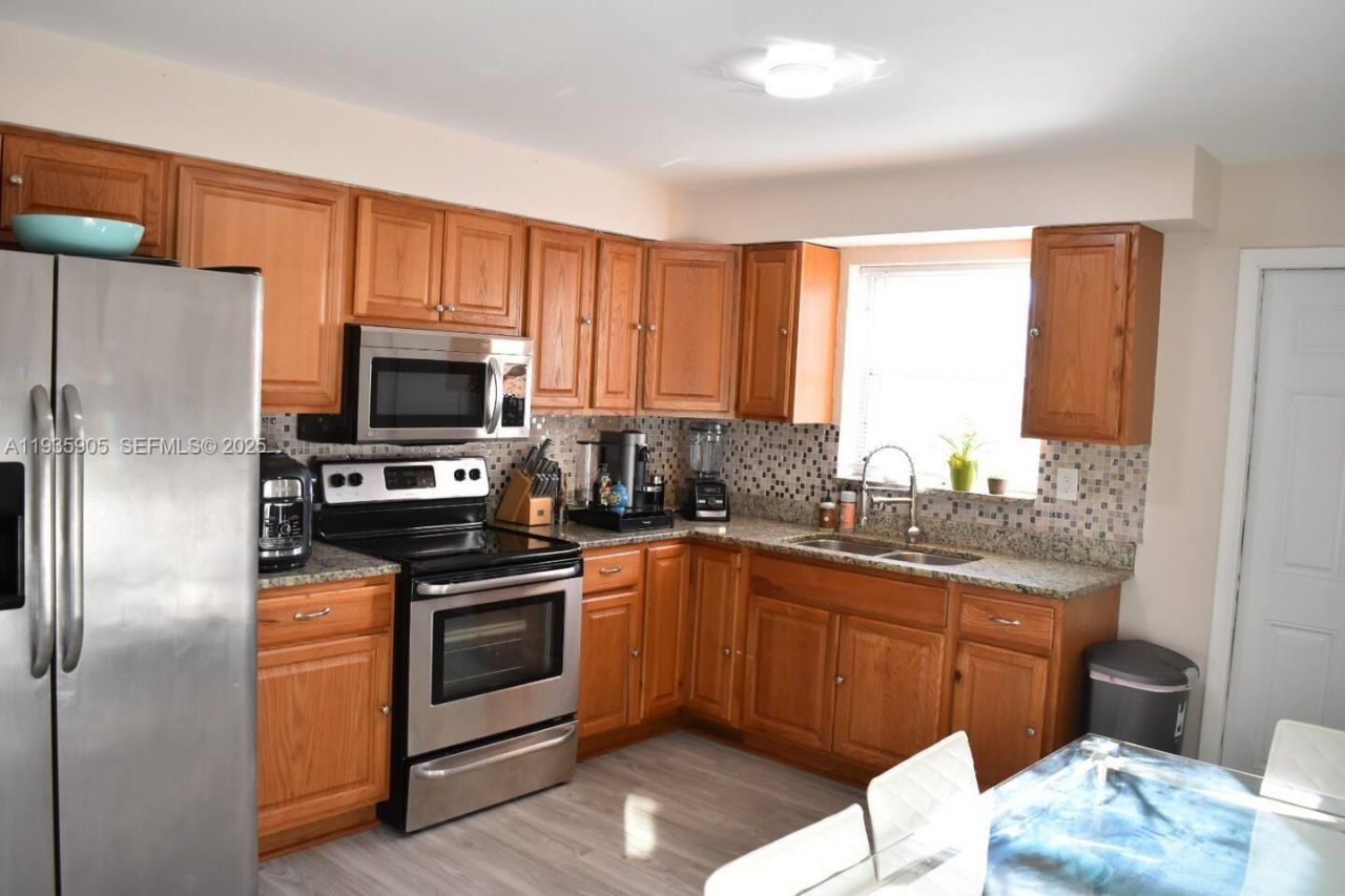 2223 Liberty St, Hollywood, FL 33020 Photo