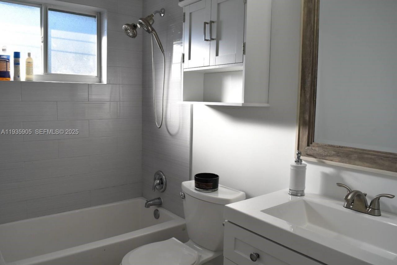 2223 Liberty St, Hollywood, FL 33020 Photo