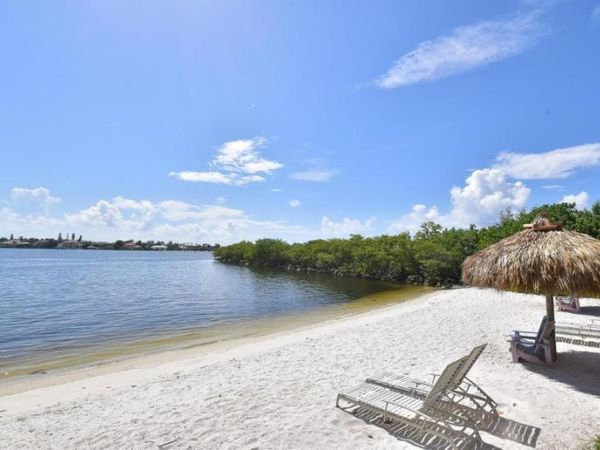 1000 Scotia Drive, Unit 504, Hypoluxo, FL 33462