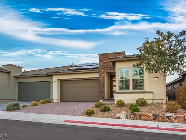 9576 Bloodstone Lane, Las Vegas, NV 89143