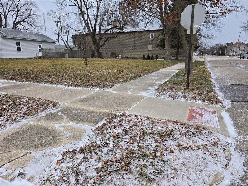 130 E High Street, Eaton, OH 45320 Photo 3