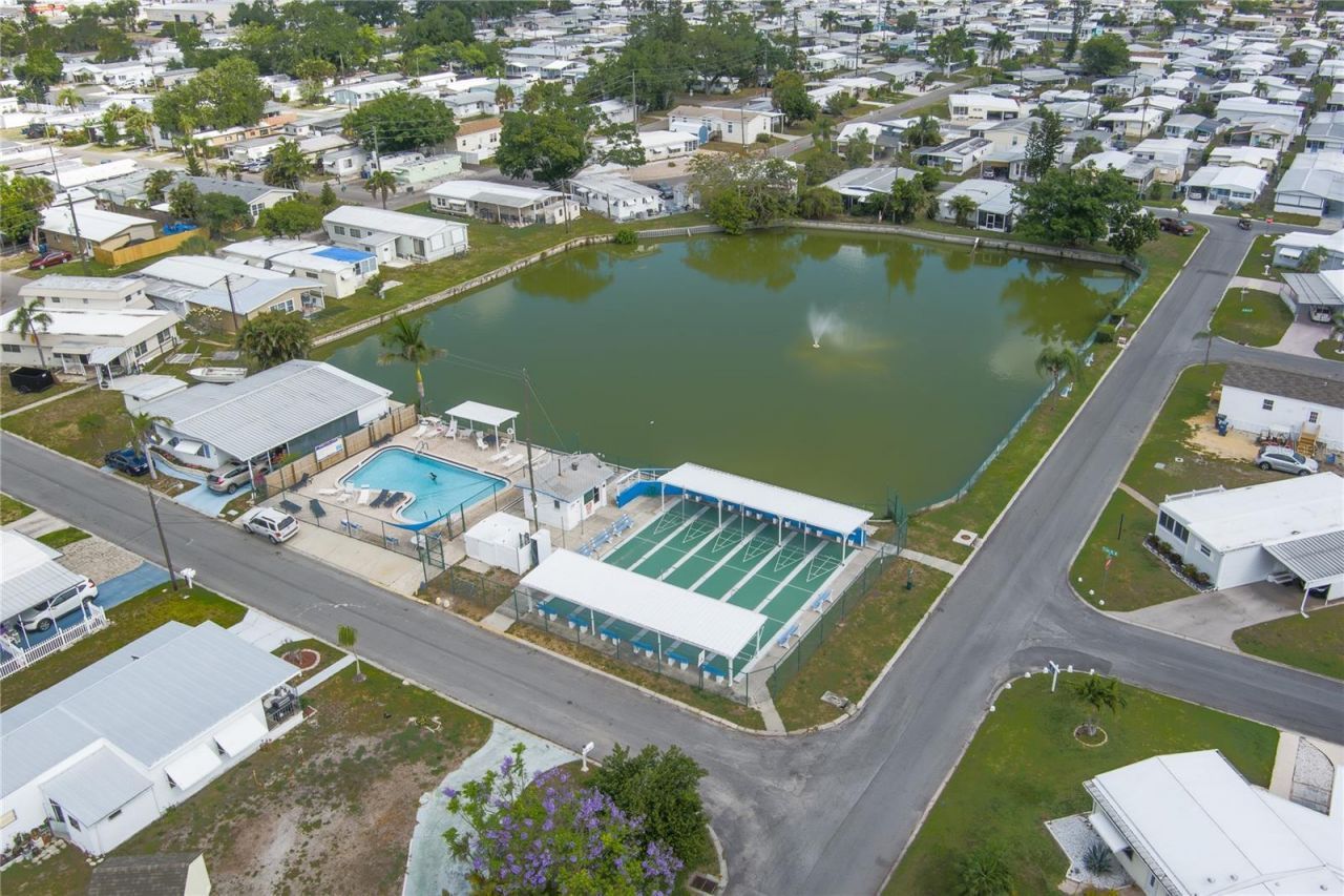 504 50th Avenue Dr W, Bradenton, FL 34207 Photo