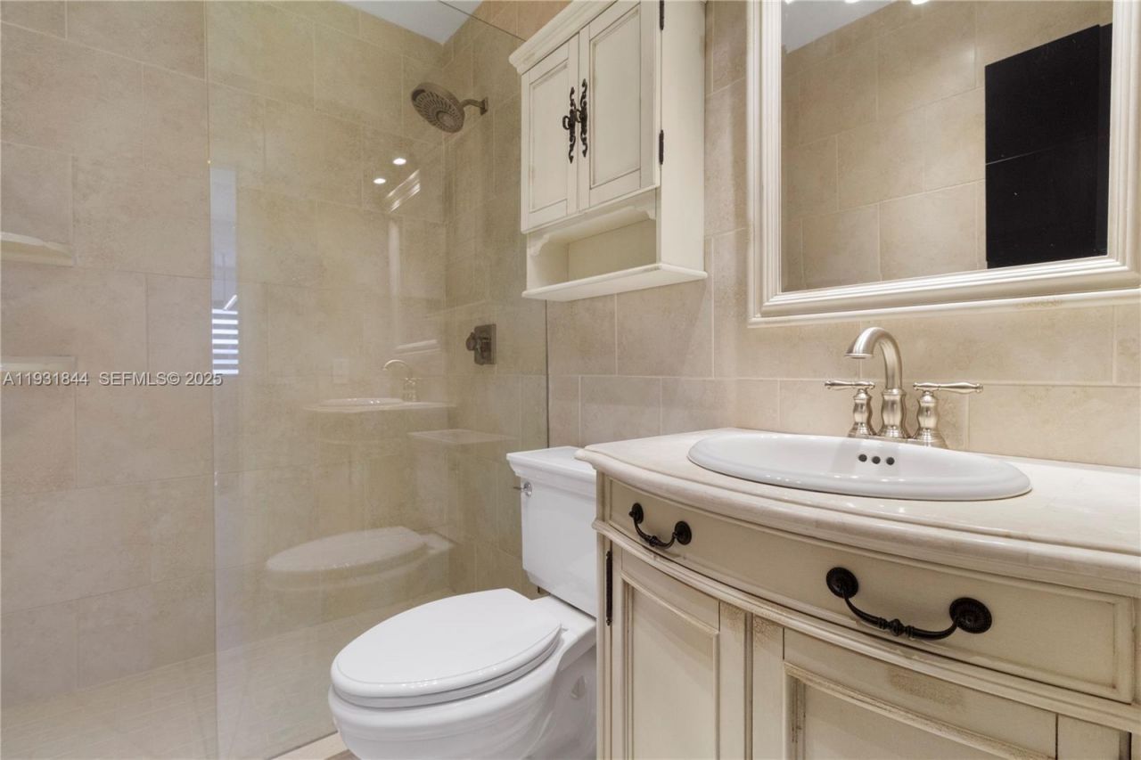 650 Pine Dr, Unit 20, Pompano Beach, FL 33060 Photo