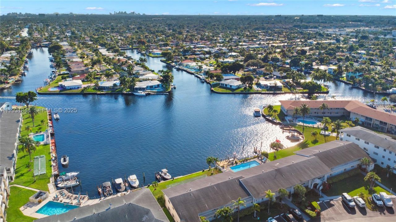 650 Pine Dr, Unit 20, Pompano Beach, FL 33060 Photo