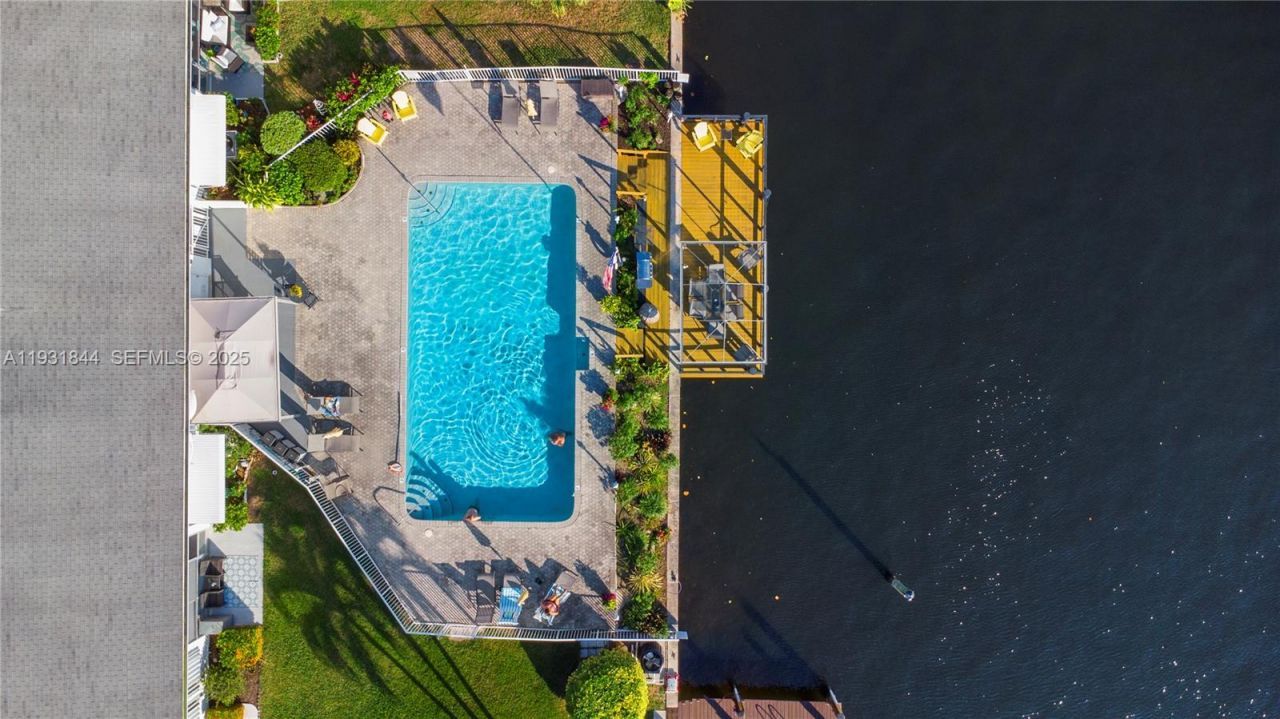 650 Pine Dr, Unit 20, Pompano Beach, FL 33060 Photo