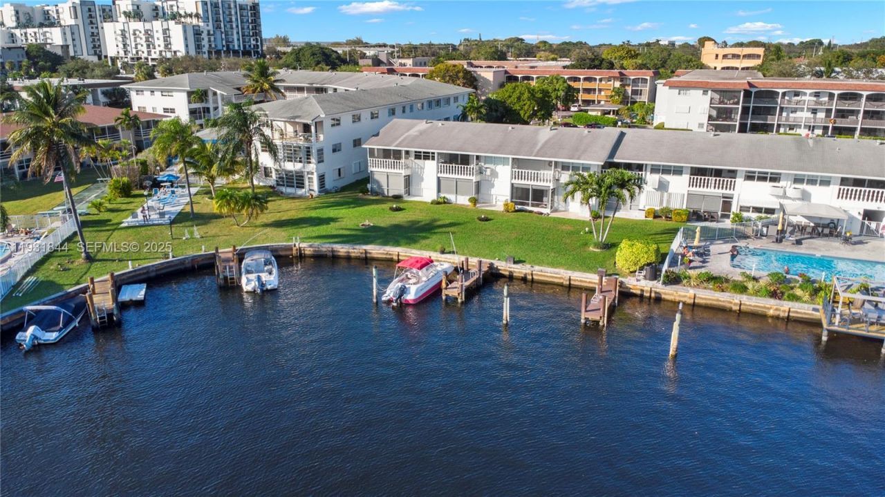 650 Pine Dr, Unit 20, Pompano Beach, FL 33060 Photo