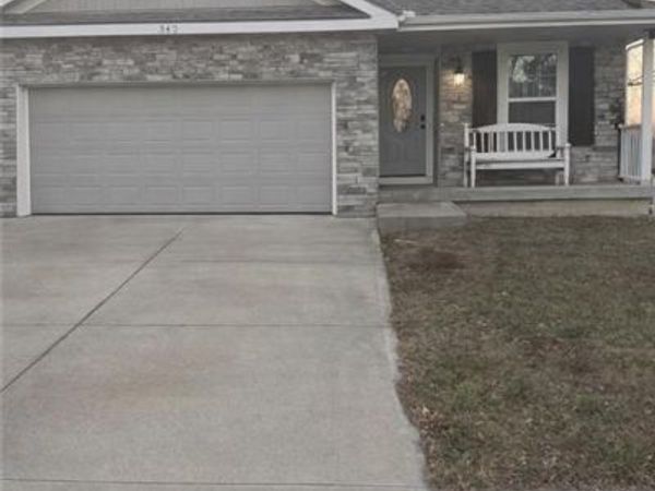 342 ARMOUR Avenue, Bonner Springs, KS 66012