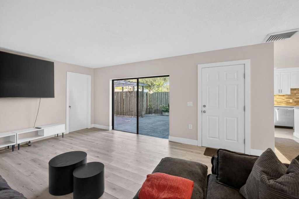 701 7th Lane, Palm Beach Gardens, FL 33418 Photo