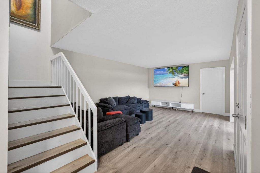 701 7th Lane, Palm Beach Gardens, FL 33418 Photo