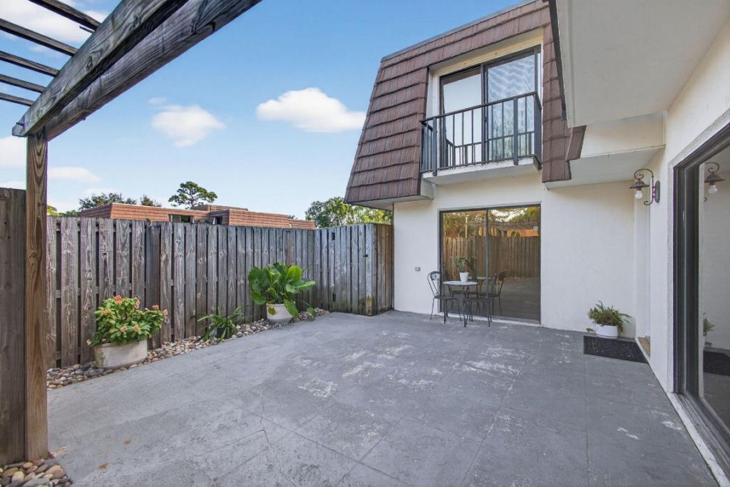 701 7th Lane, Palm Beach Gardens, FL 33418 Photo