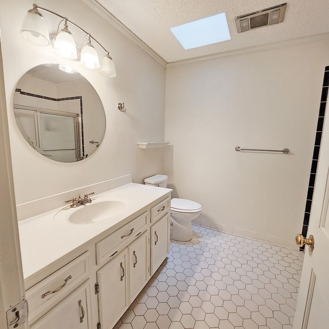 119 Saluda Drive Photo 32