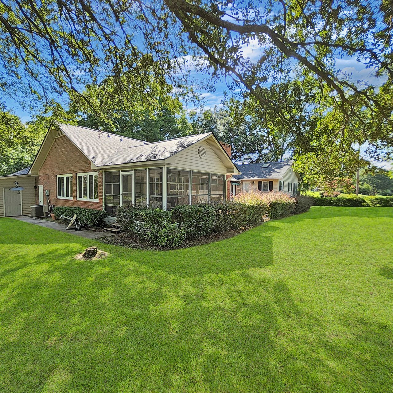 119 Saluda Drive Photo 45