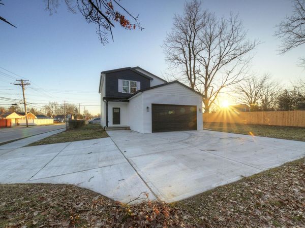 1125 Brandt Street, Garden City, MI 48135