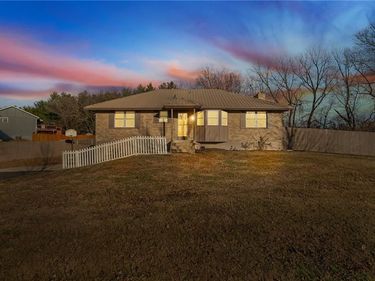 4317 NW R.D. Mize Road, Blue Springs, MO 64015