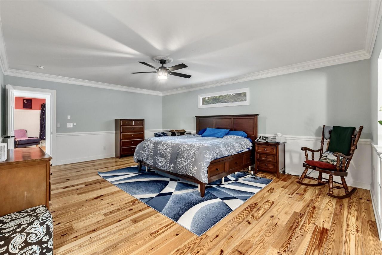 100 Fairway Drive Photo 22