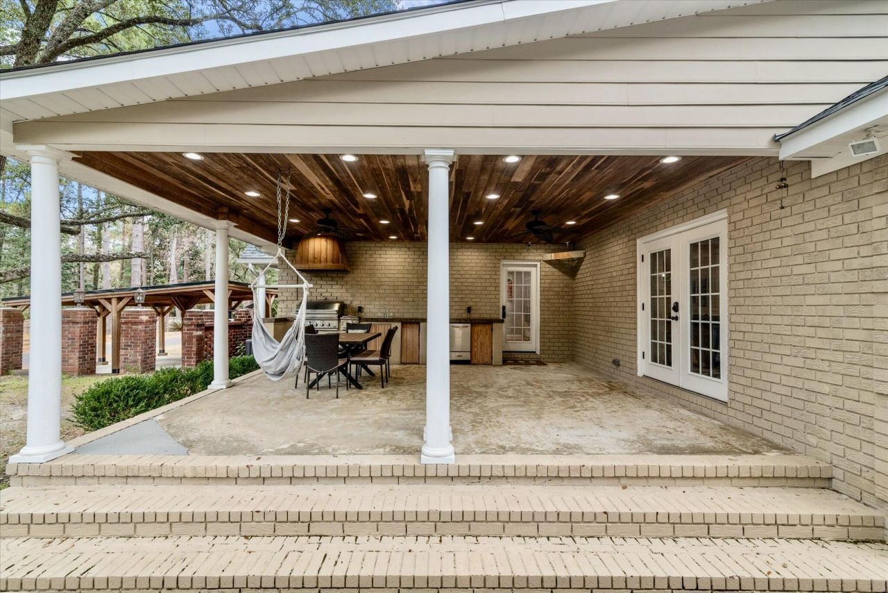 100 Fairway Drive Photo 38