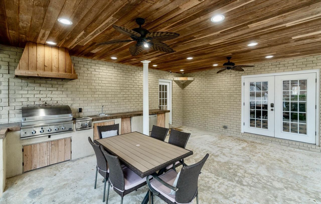 100 Fairway Drive Photo 39