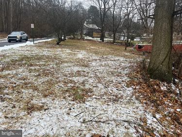 ISETT, SPRUCE CREEK, PA 16683