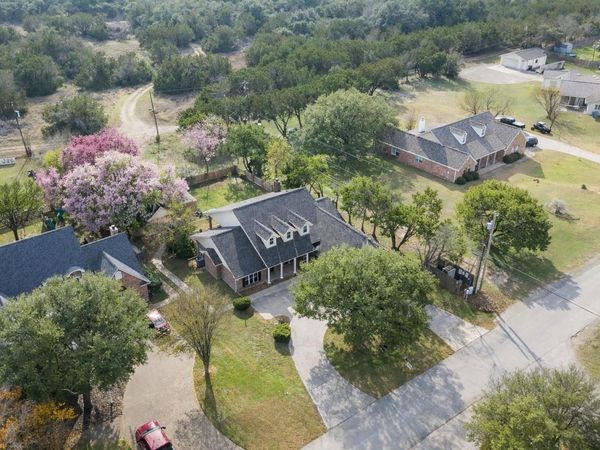 3900 Chisholm TRL, Salado, TX 76571