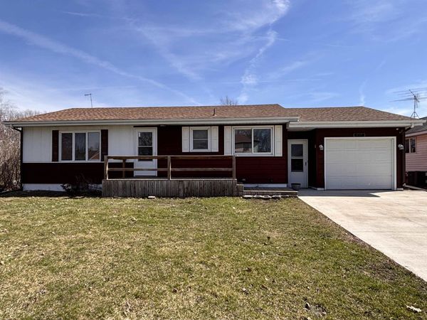 272 Spruce Street, Allison, IA 50602