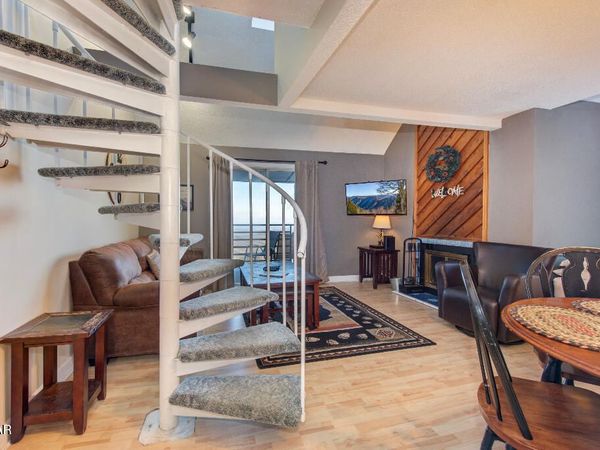 1260 Ski View Drive, Gatlinburg, TN 37738