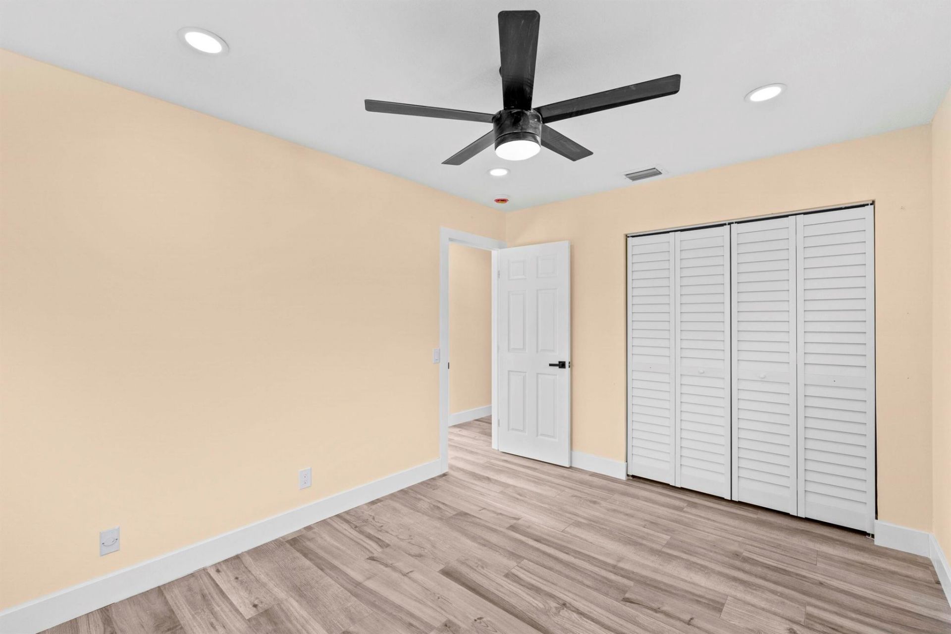 1349 9th Street, West Palm Beach, FL 33401 Photo