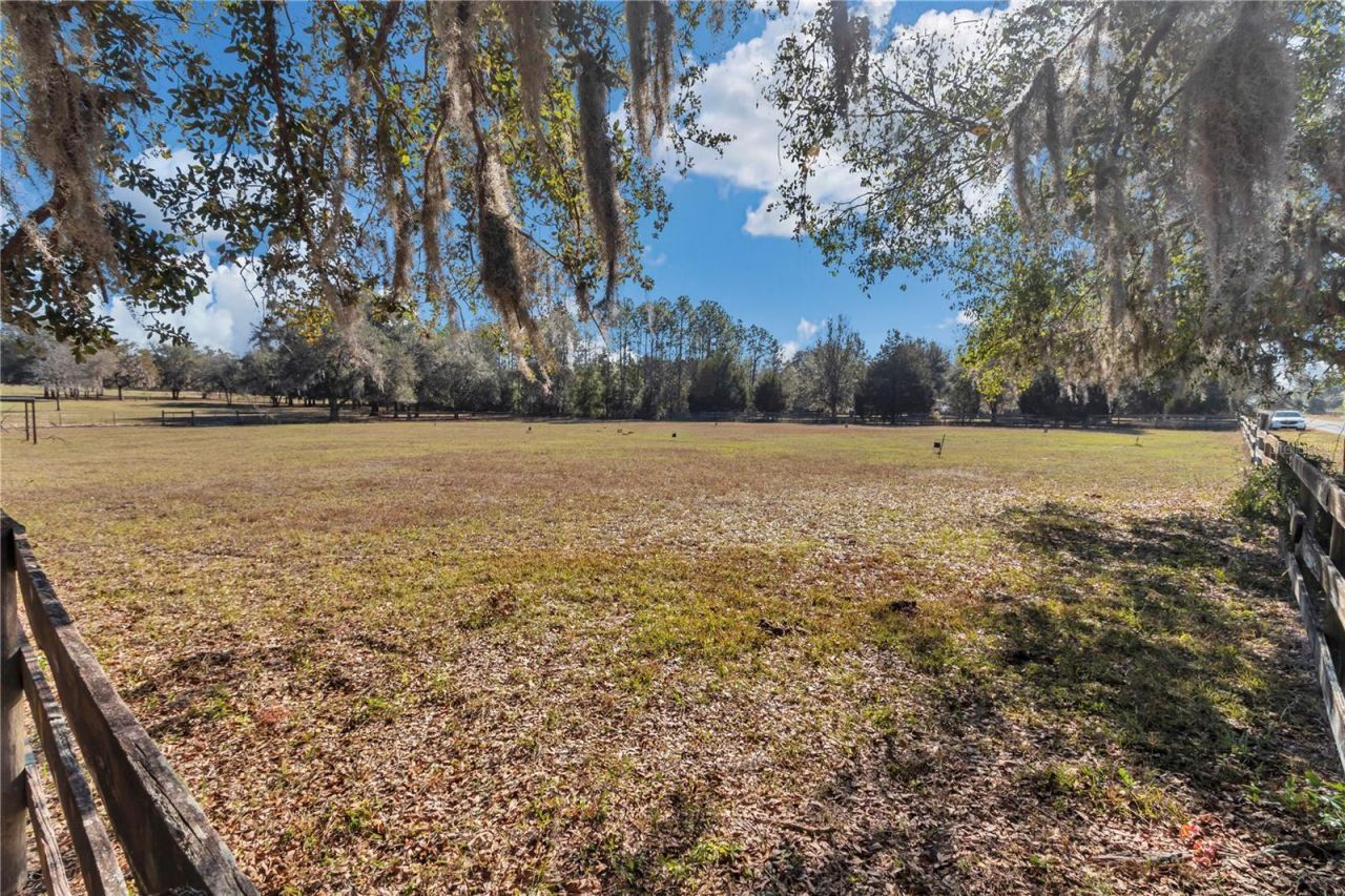 11375 N Circle M Avenue, Dunnellon, FL 34433 Photo