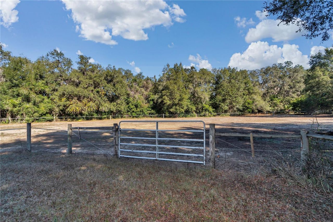11375 N Circle M Avenue, Dunnellon, FL 34433 Photo