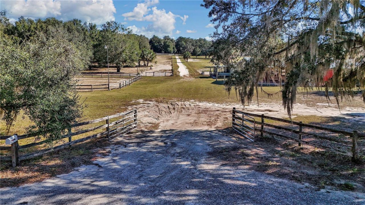 11375 N Circle M Avenue, Dunnellon, FL 34433 Photo