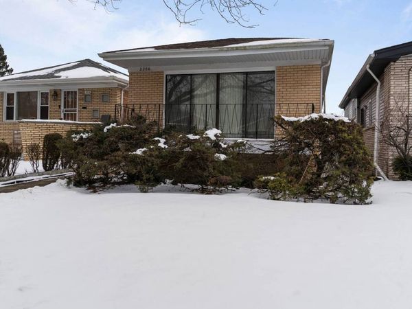 2206 W 81st Place, Chicago, IL 60620