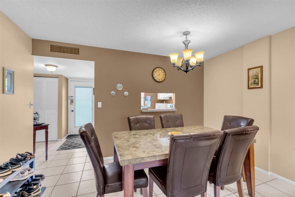 2600 NW 49th Avenue, Unit 309, Lauderdale Lakes, FL 33313 Photo