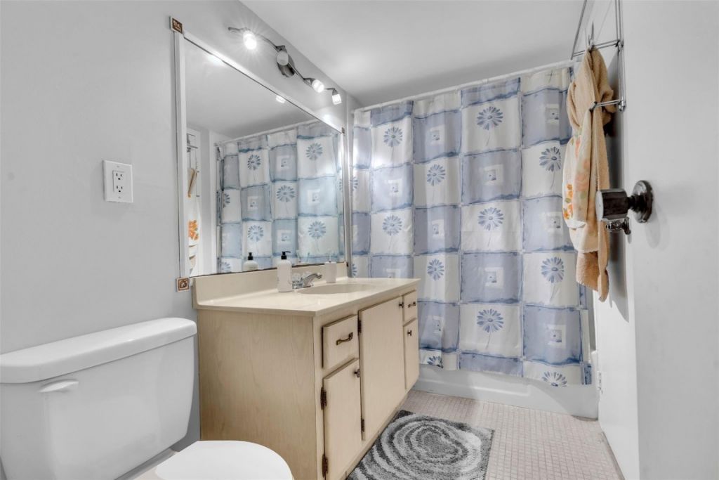 2600 NW 49th Avenue, Unit 309, Lauderdale Lakes, FL 33313 Photo