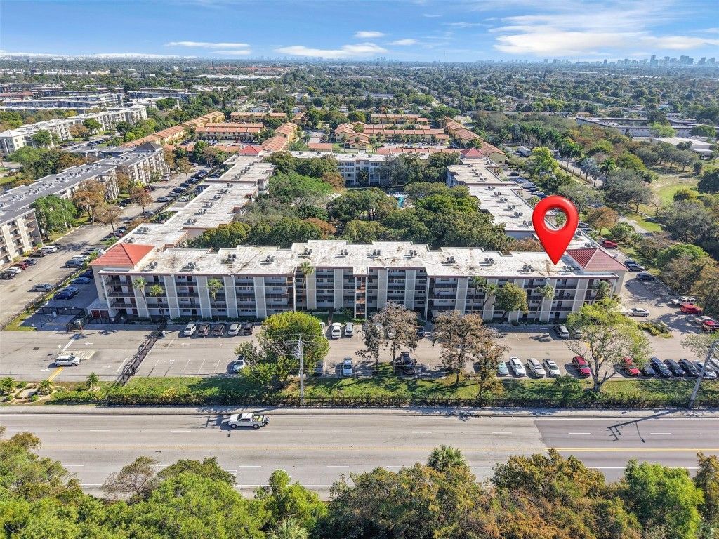 2600 NW 49th Avenue, Unit 309, Lauderdale Lakes, FL 33313 Photo