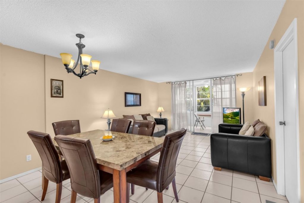 2600 NW 49th Avenue, Unit 309, Lauderdale Lakes, FL 33313 Photo