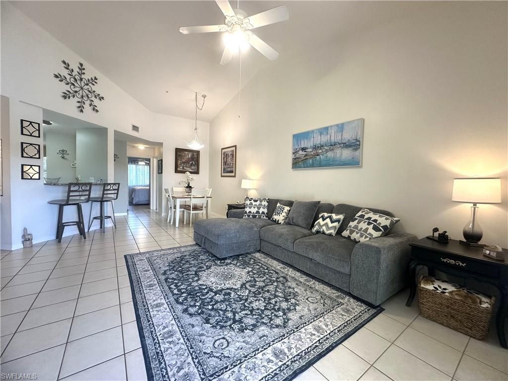 6880 Huntington Lakes Cir, Unit 203, Naples, FL 34119 Photo