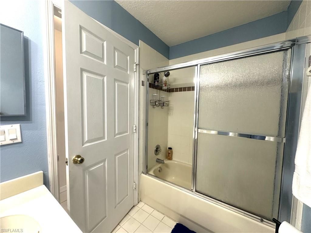 6880 Huntington Lakes Cir, Unit 203, Naples, FL 34119 Photo