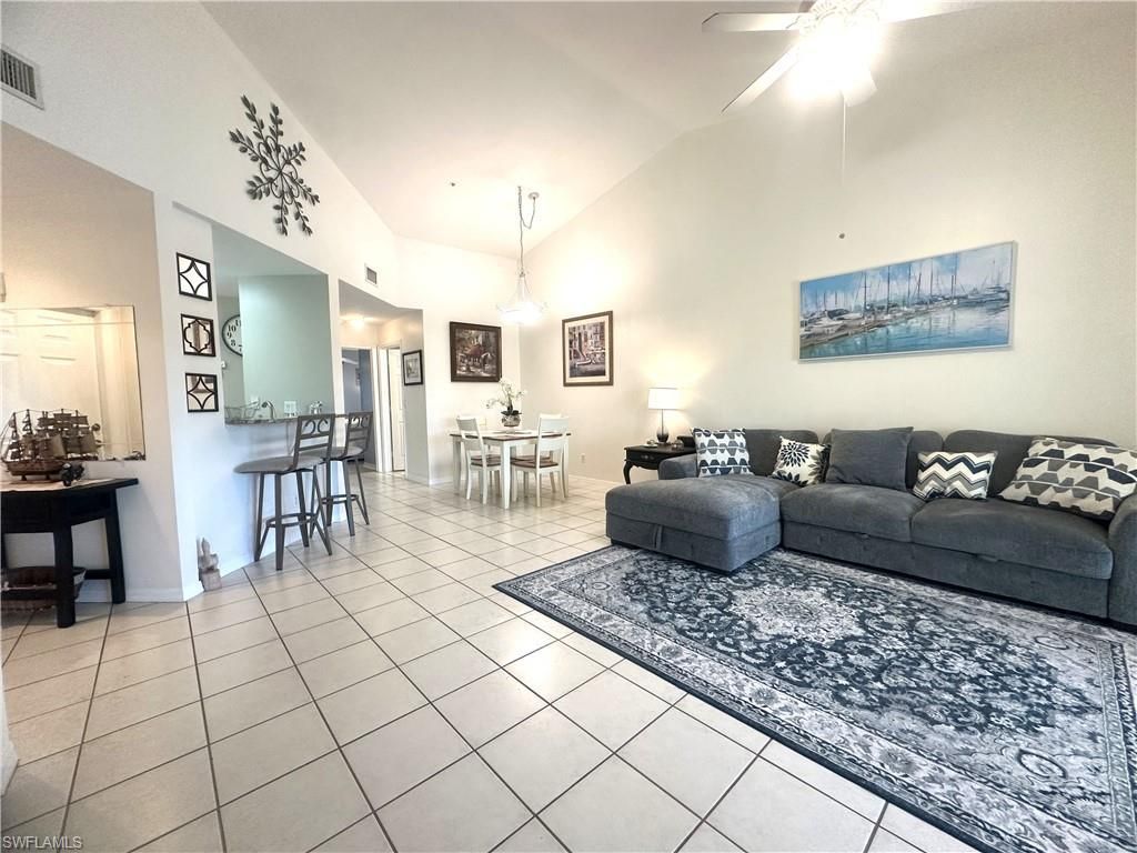 6880 Huntington Lakes Cir, Unit 203, Naples, FL 34119 Photo