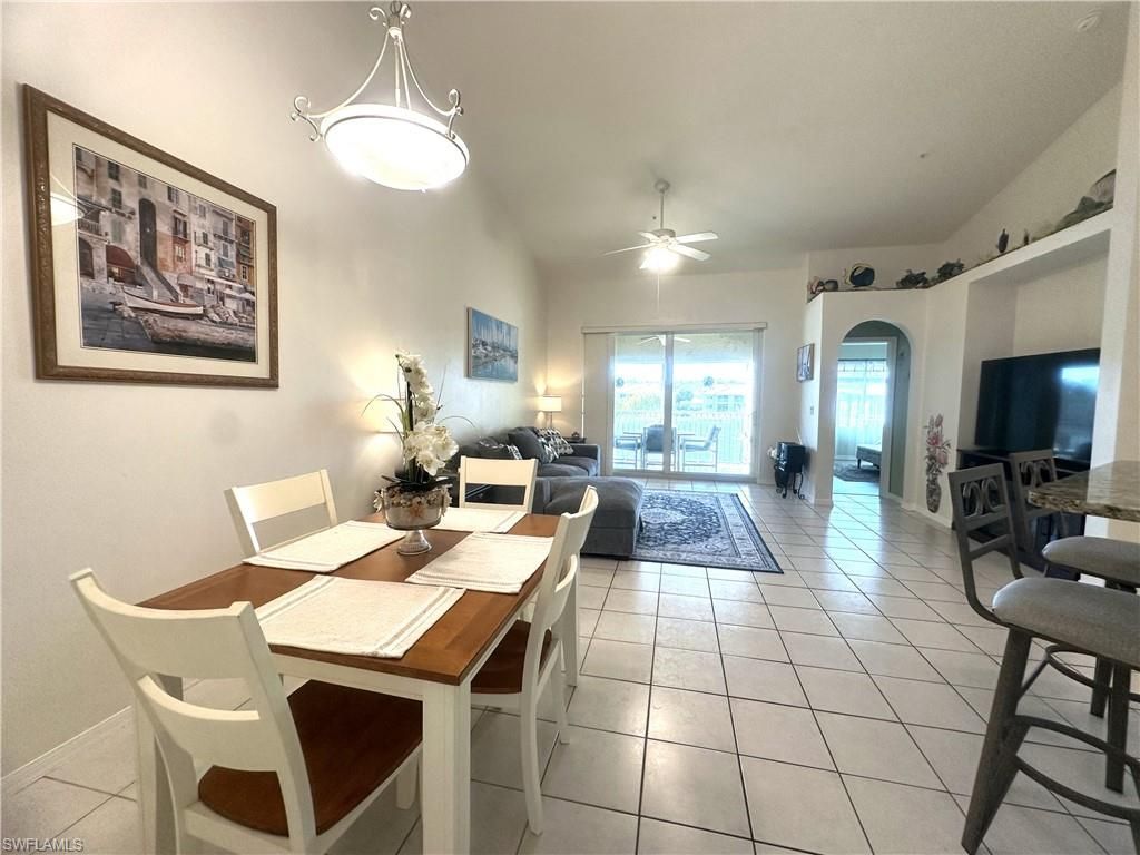 6880 Huntington Lakes Cir, Unit 203, Naples, FL 34119 Photo