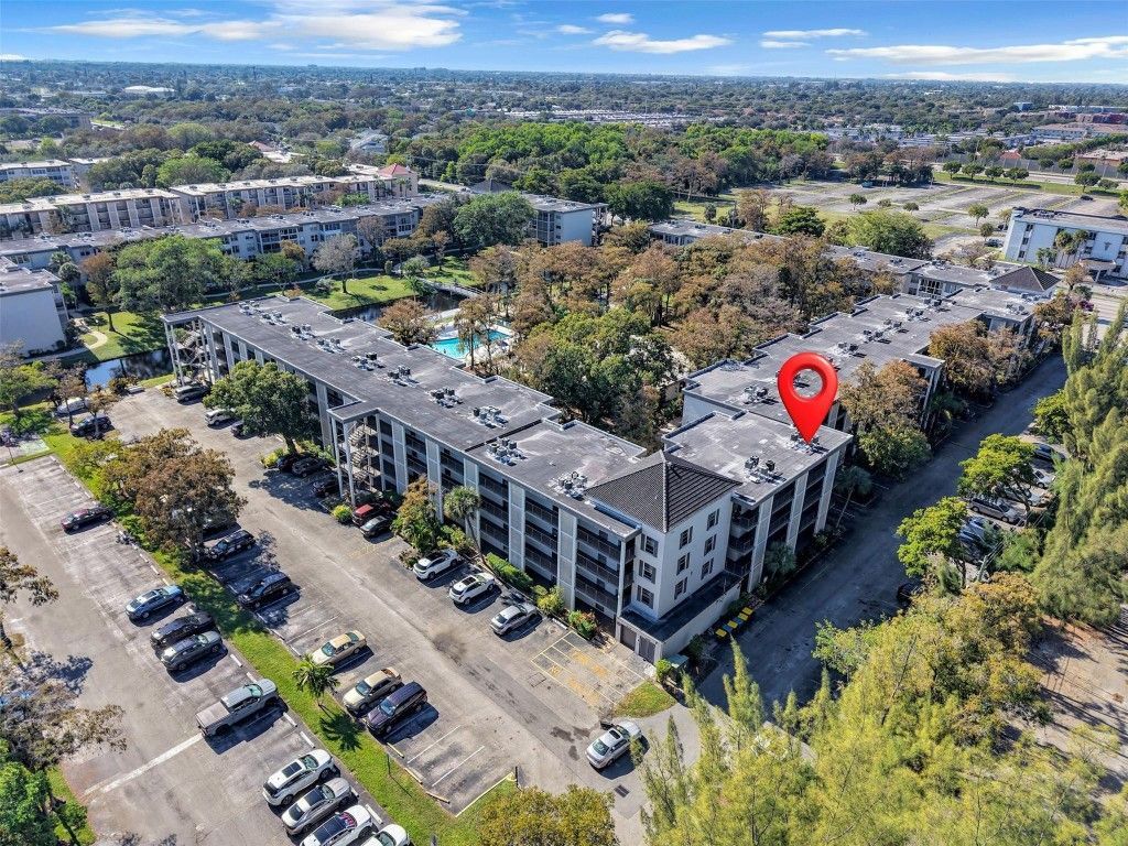 4850 NW 29th Court, Unit 221, Lauderdale Lakes, FL 33313 Photo