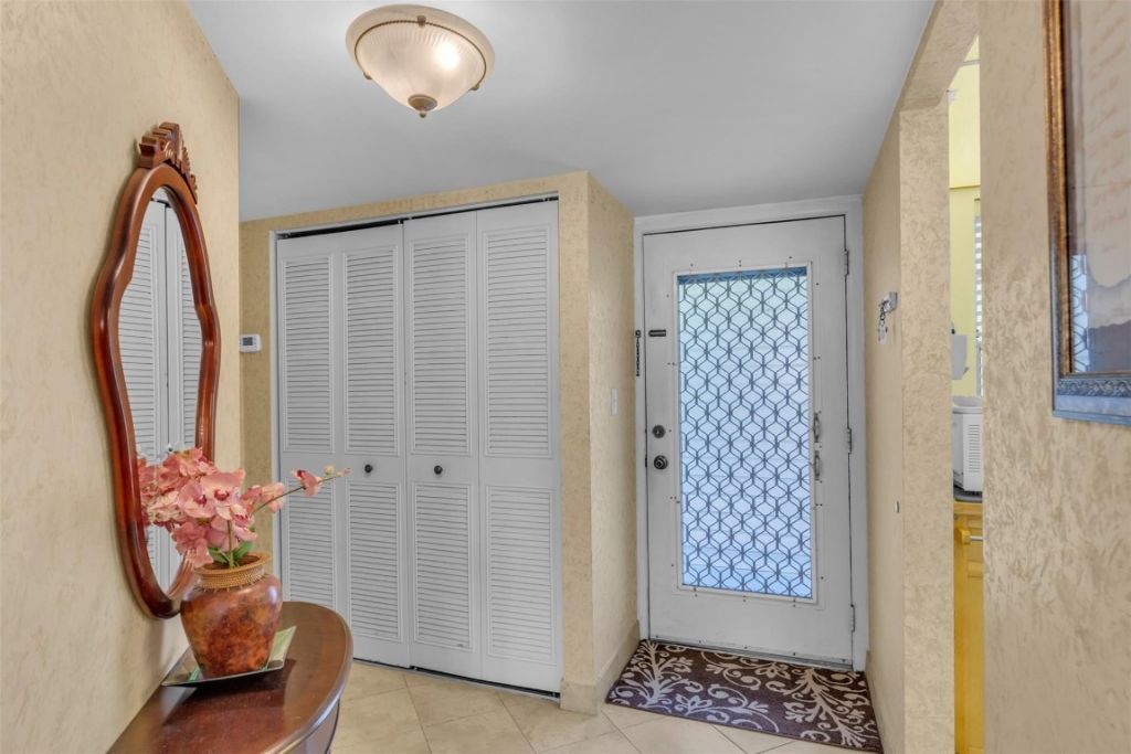 4850 NW 29th Court, Unit 221, Lauderdale Lakes, FL 33313 Photo