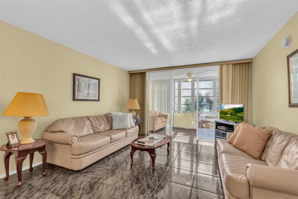 4850 NW 29th Court, Unit 221, Lauderdale Lakes, FL 33313 Photo