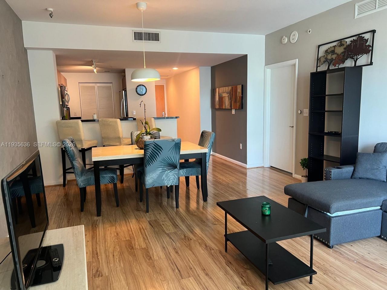 244 Biscayne Blvd , Unit 1904, Miami, FL 33132 Photo