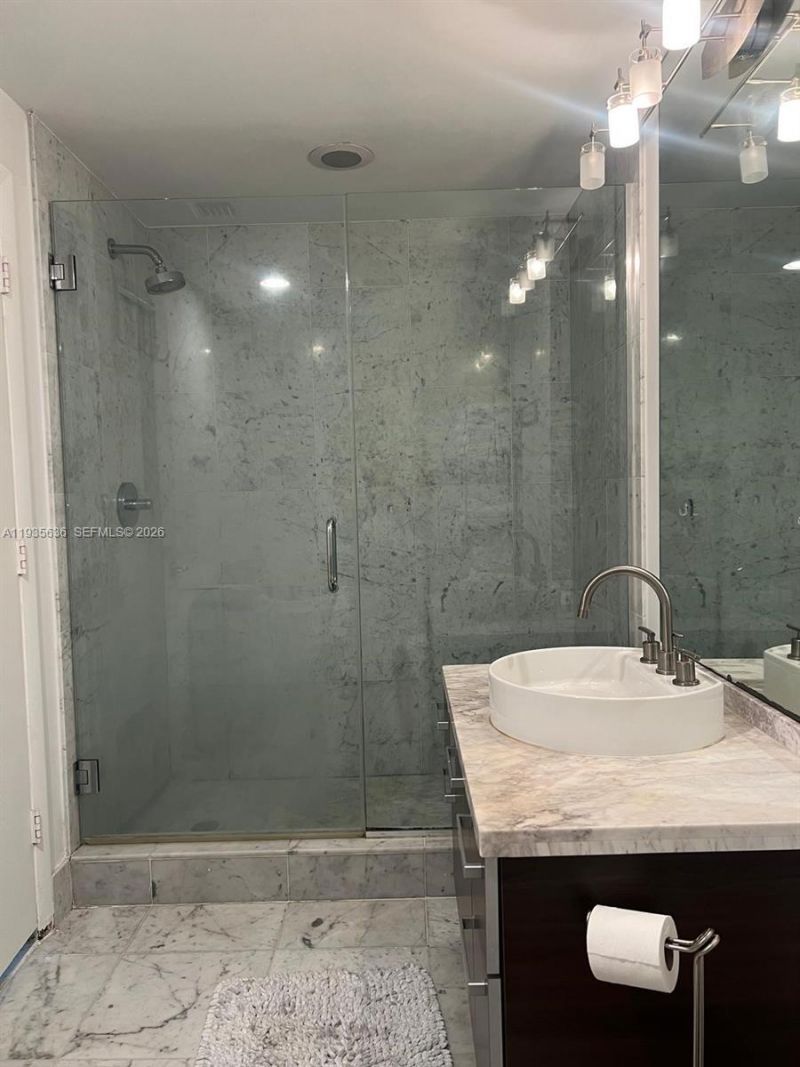 244 Biscayne Blvd , Unit 1904, Miami, FL 33132 Photo