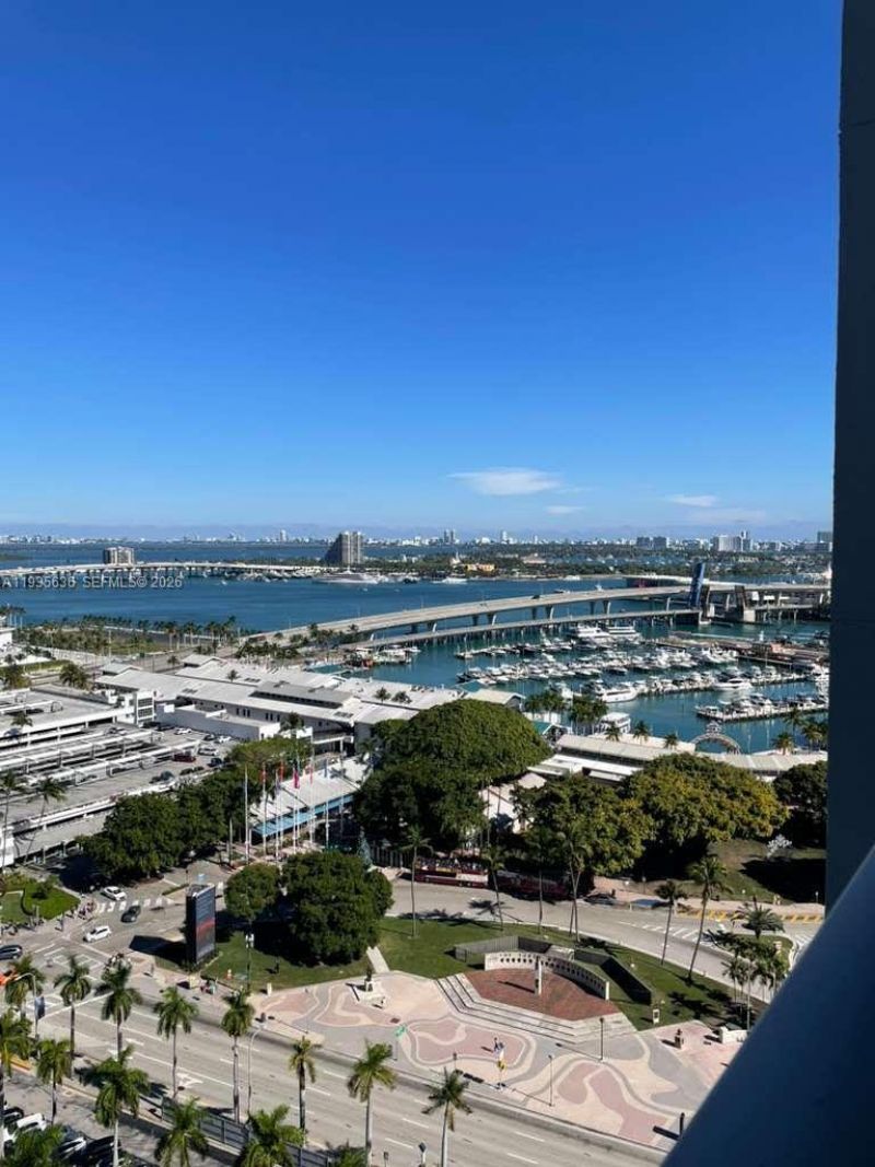 244 Biscayne Blvd , Unit 1904, Miami, FL 33132 Photo