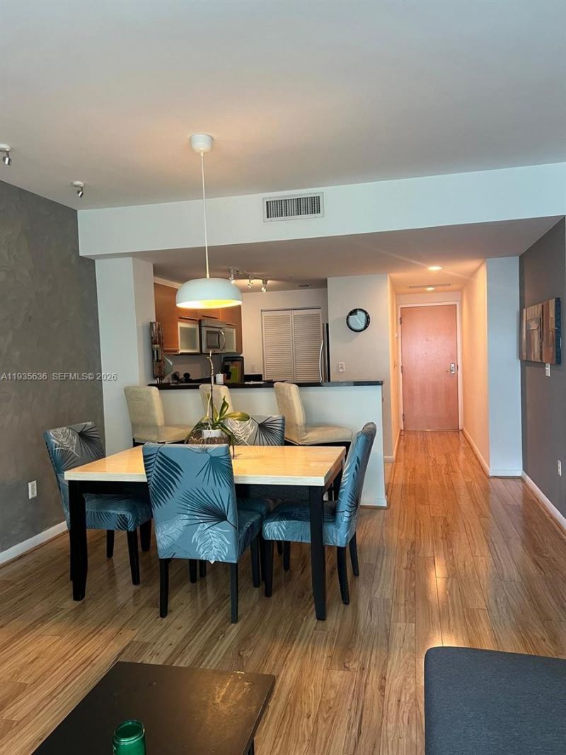 244 Biscayne Blvd , Unit 1904, Miami, FL 33132 Photo